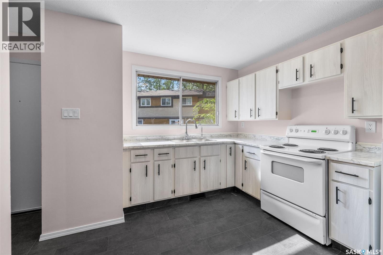 1342 Brown Street, Regina, SK