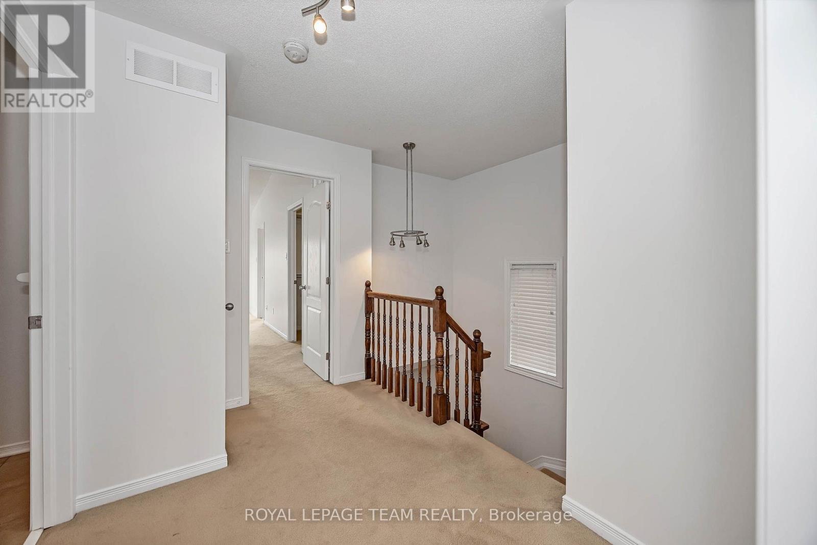 323 Freedom Private, Ottawa, ON - Indoor Photo Showing Other Room