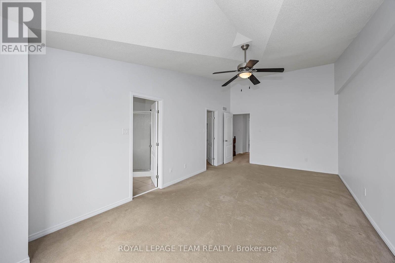 323 Freedom Private, Ottawa, ON - Indoor Photo Showing Other Room