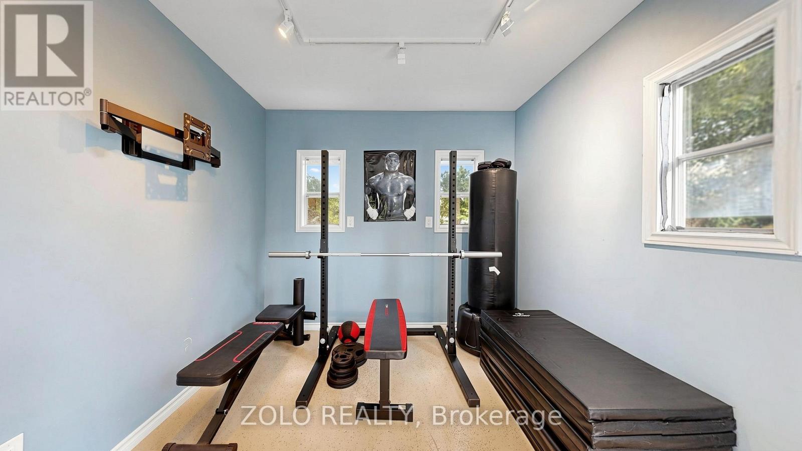 41 Meadowcliffe Drive, Toronto, ON - Indoor Photo Showing Other Room