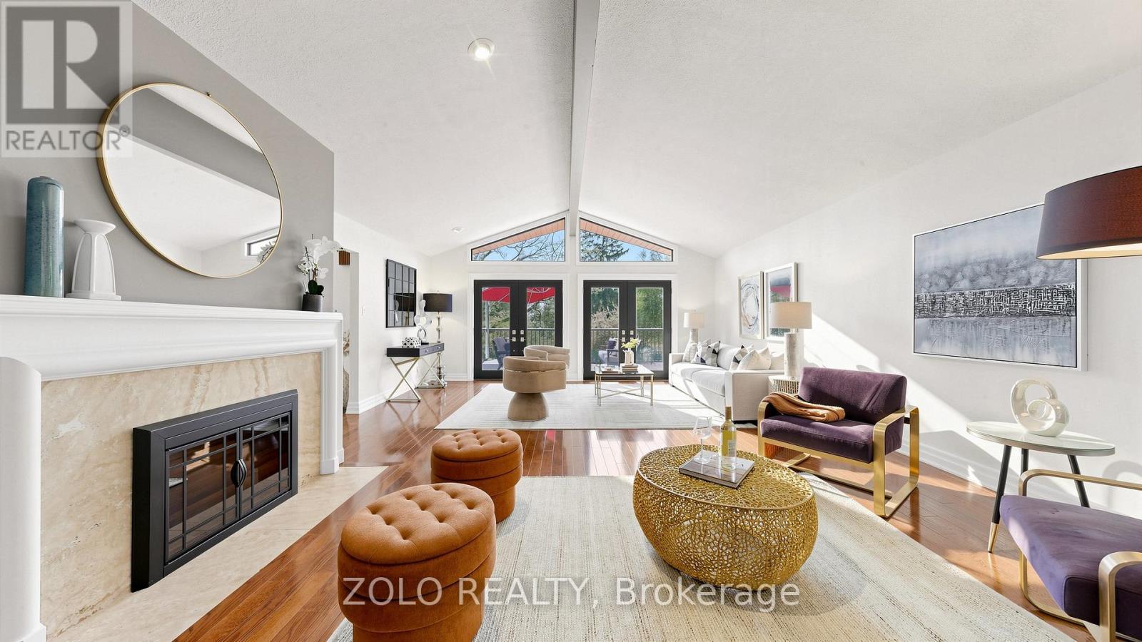 41 Meadowcliffe Drive, Toronto, ON - Indoor Photo Showing Living Room With Fireplace