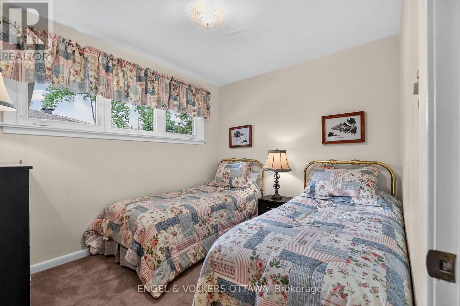 783 Wingate Drive, Ottawa, ON - Indoor Photo Showing Bedroom
