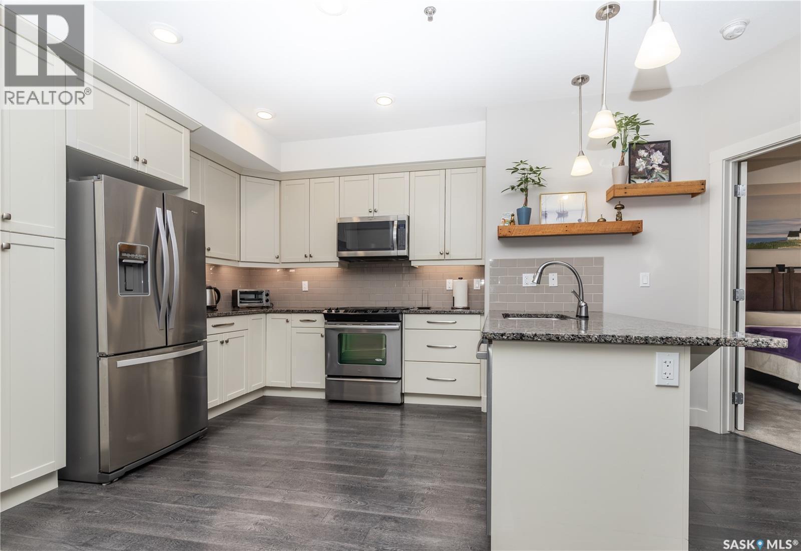 217 1010 Ruth Street E, Saskatoon, SK - Indoor Photo Showing Kitchen With Upgraded Kitchen