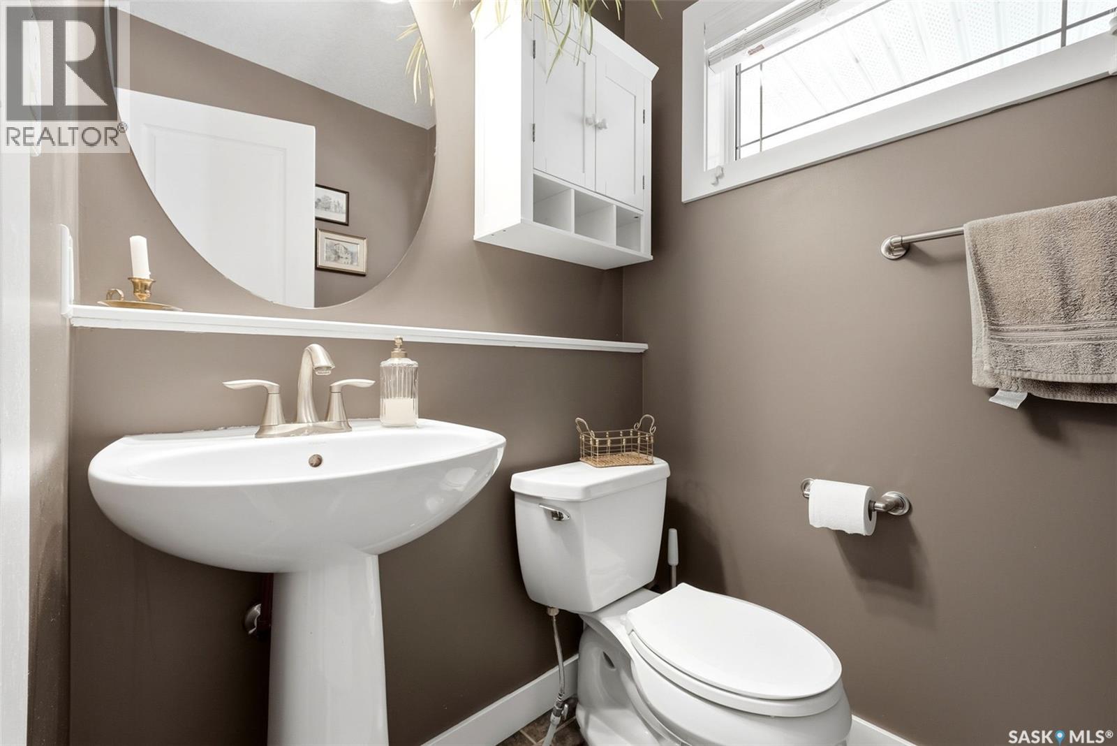 3513 Green Bank Road, Regina, SK - Indoor Photo Showing Bathroom