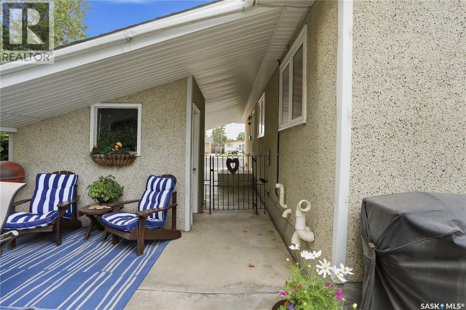 3801 Diefenbaker Drive, Saskatoon, SK - Outdoor With Deck Patio Veranda With Exterior