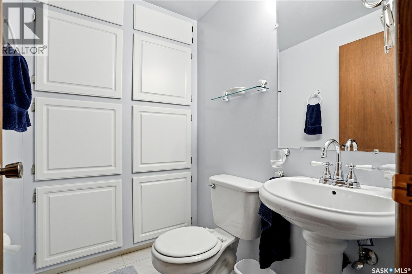 3801 Diefenbaker Drive, Saskatoon, SK