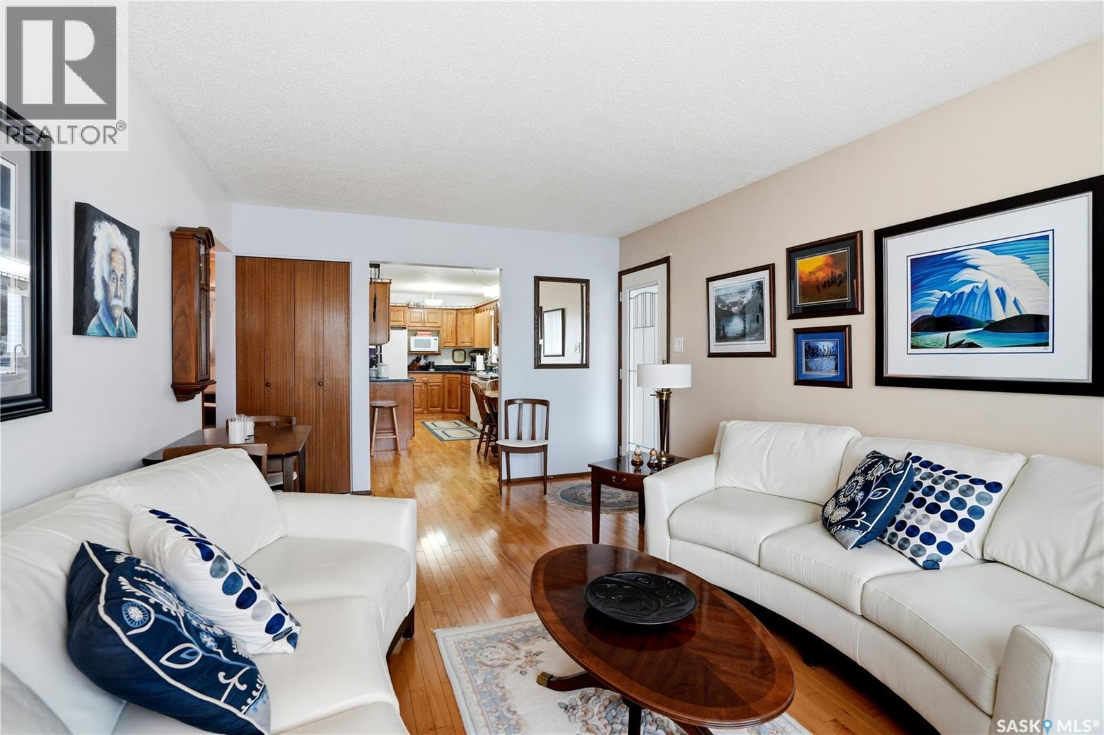 3801 Diefenbaker Drive, Saskatoon, SK