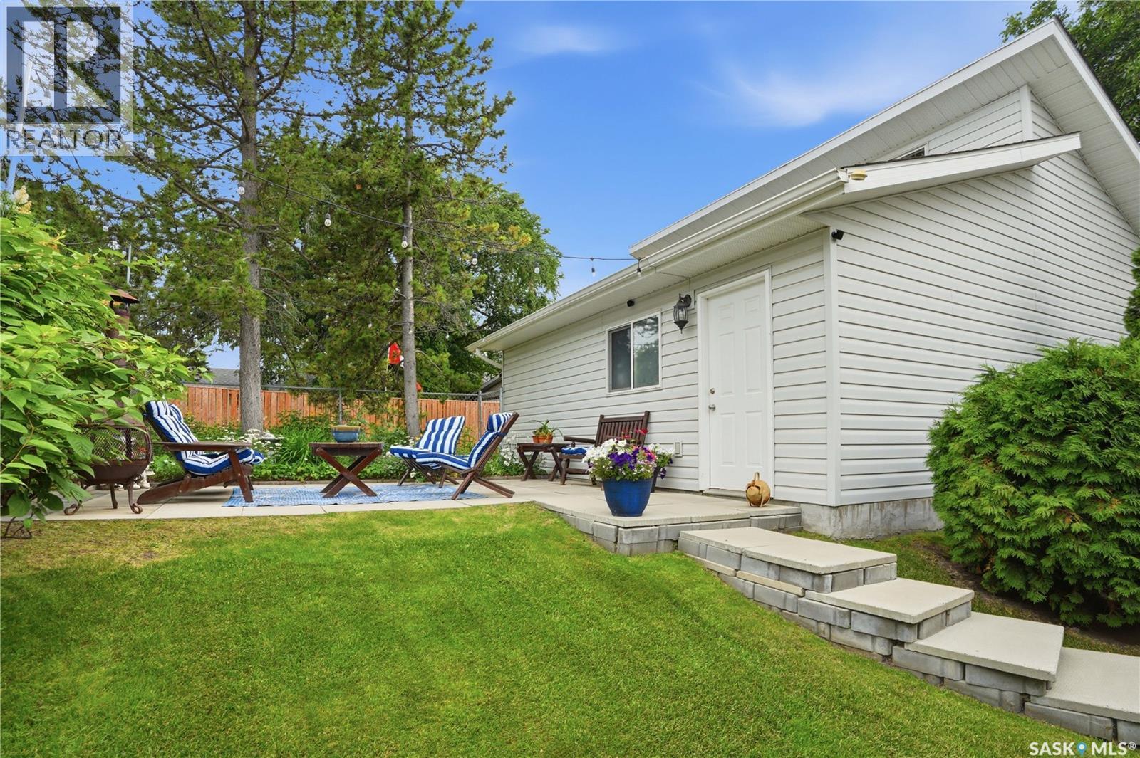 3801 Diefenbaker Drive, Saskatoon, SK