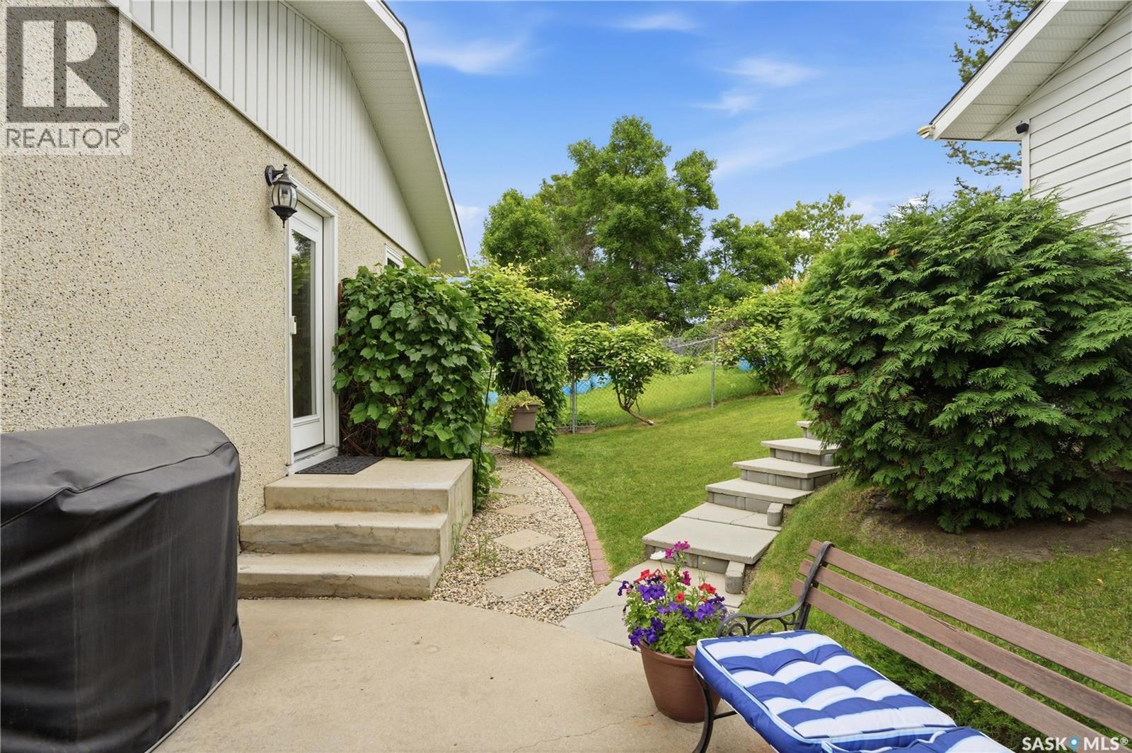 3801 Diefenbaker Drive, Saskatoon, SK
