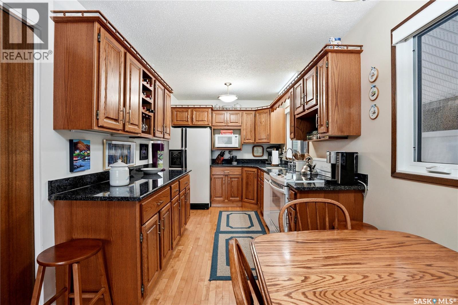 3801 Diefenbaker Drive, Saskatoon, SK - Indoor