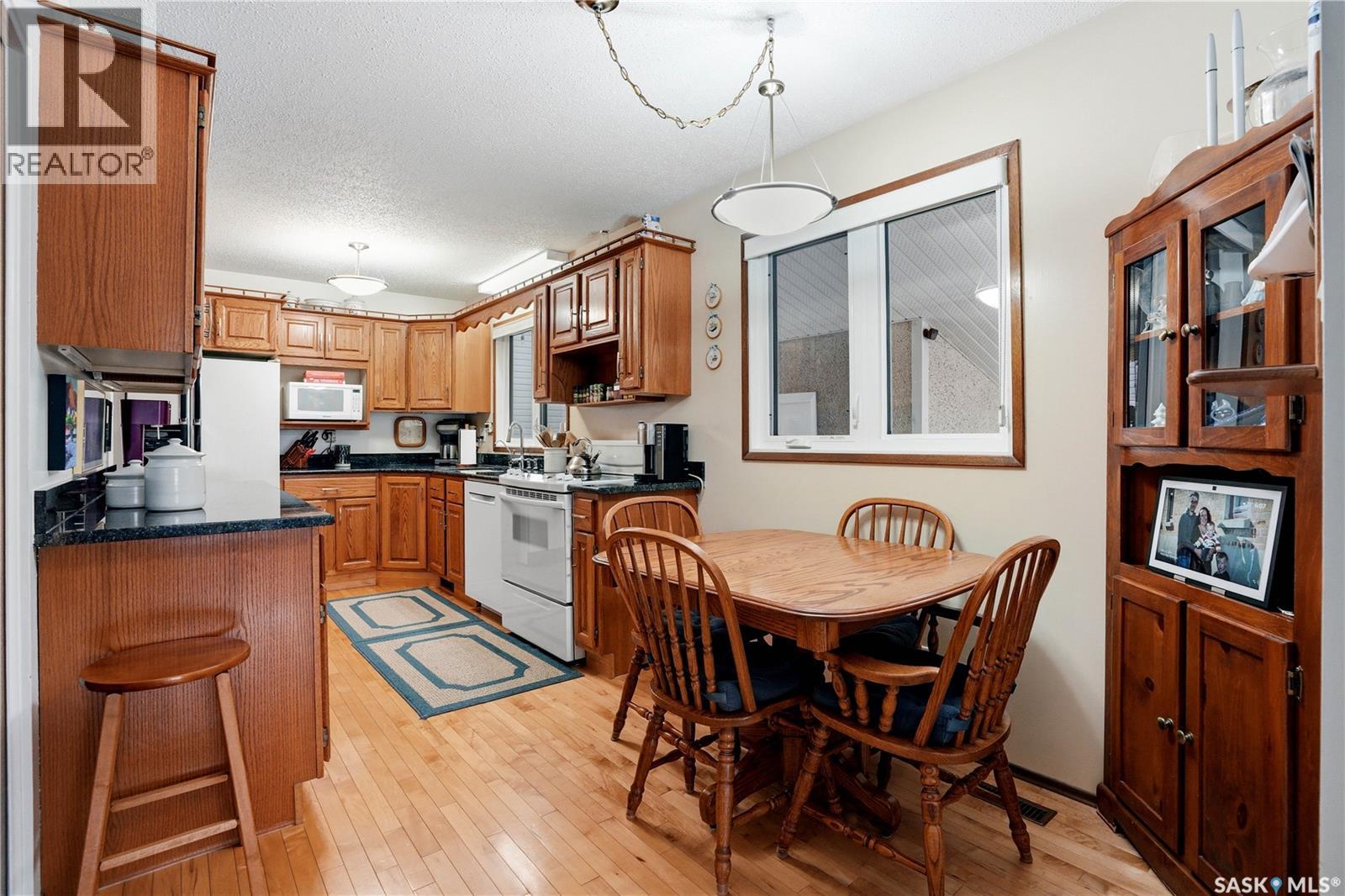 3801 Diefenbaker Drive, Saskatoon, SK