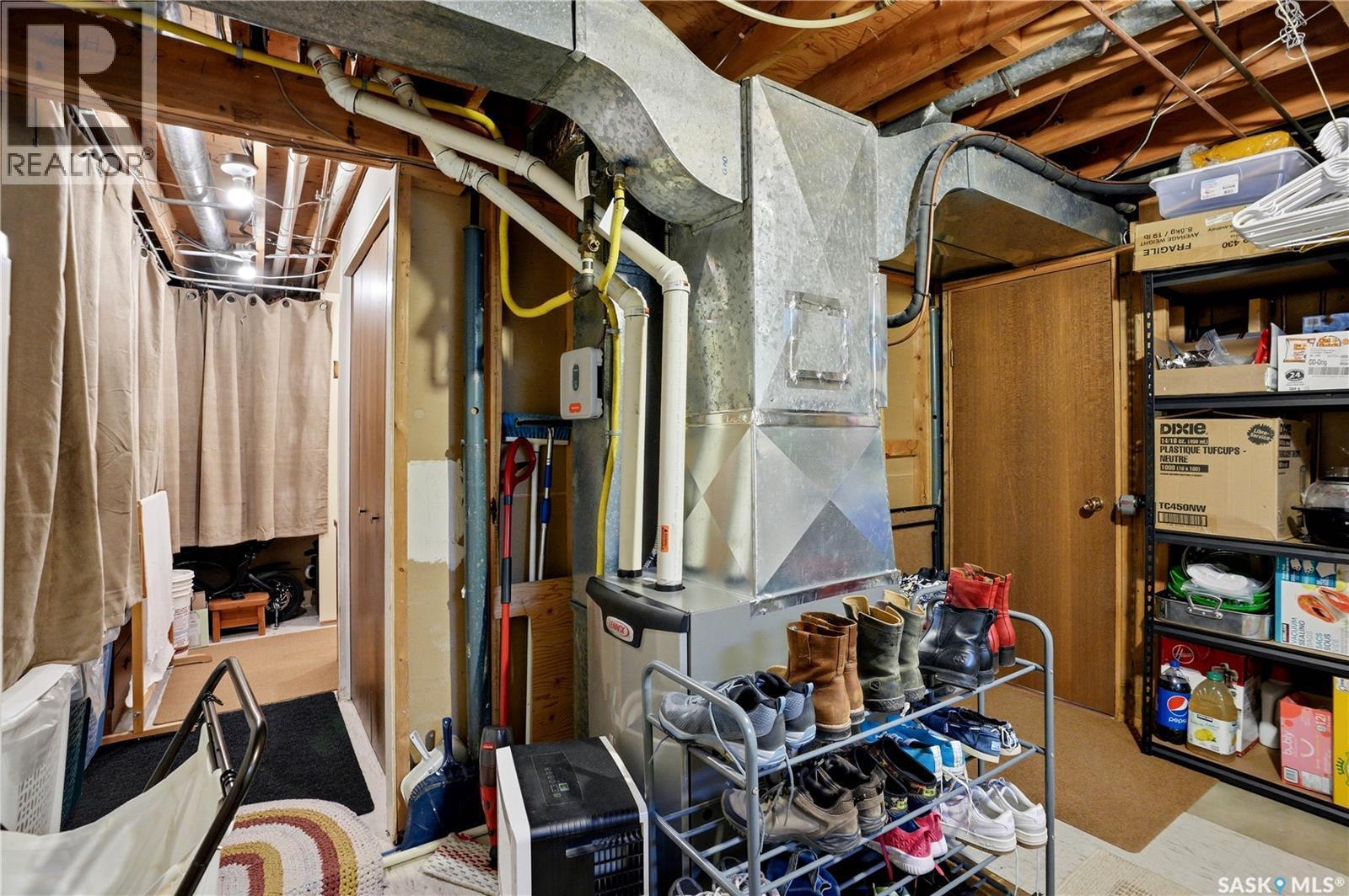 3801 Diefenbaker Drive, Saskatoon, SK - Indoor Photo Showing Basement