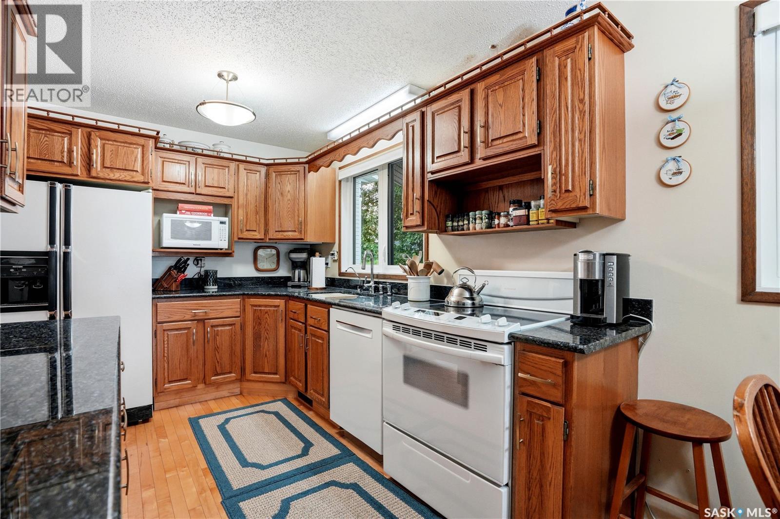 3801 Diefenbaker Drive, Saskatoon, SK