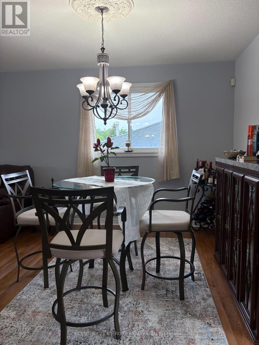 Upper Level - 59 Nicklaus Drive, Barrie, ON - Indoor Photo Showing Dining Room
