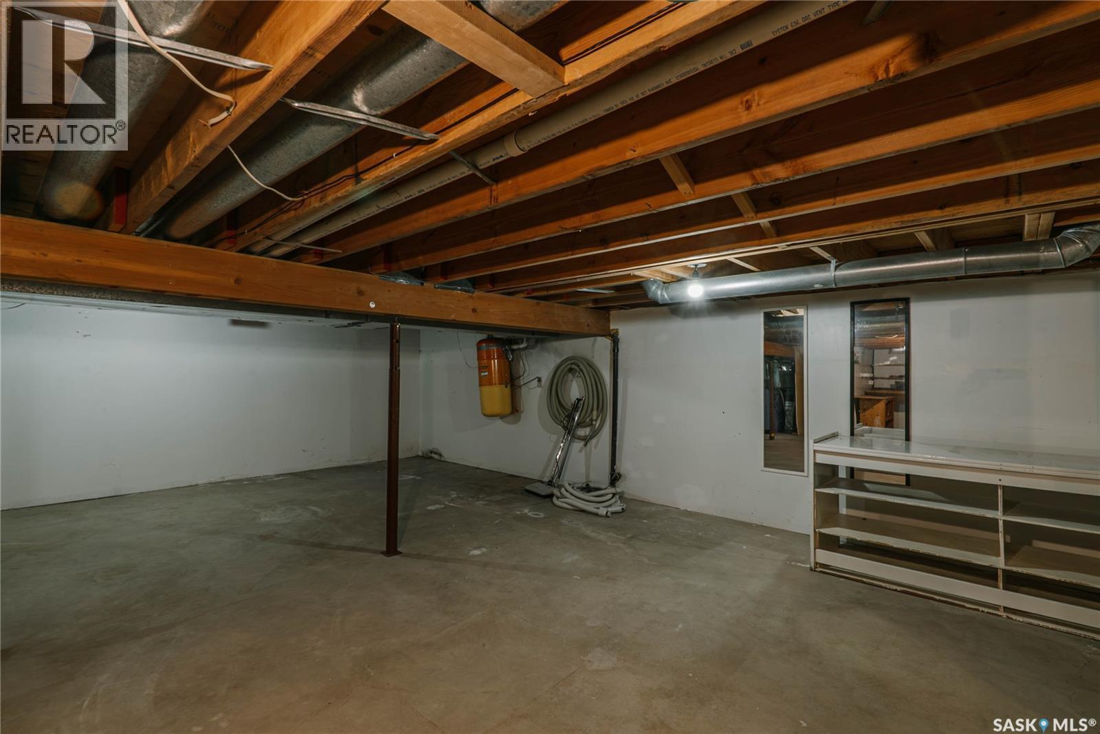 3338 Calder Crescent, Saskatoon, SK - Indoor Photo Showing Basement