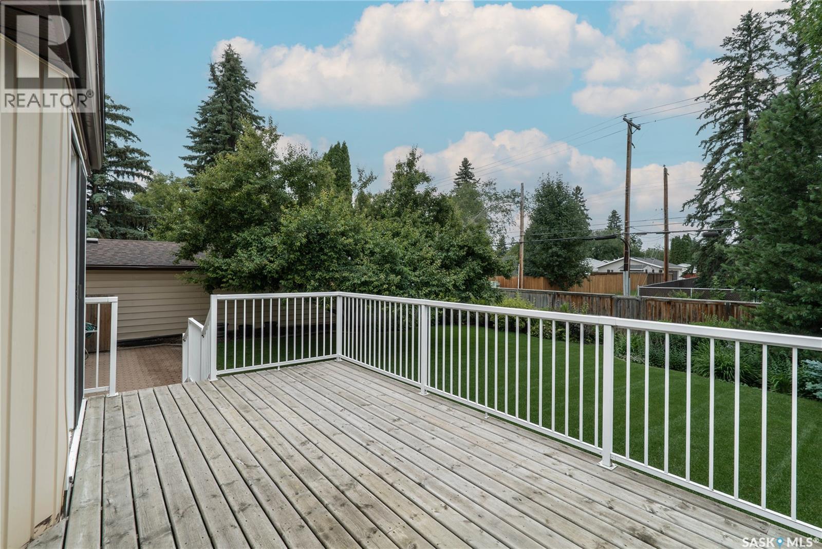 3338 Calder Crescent, Saskatoon, SK - Outdoor With Deck Patio Veranda