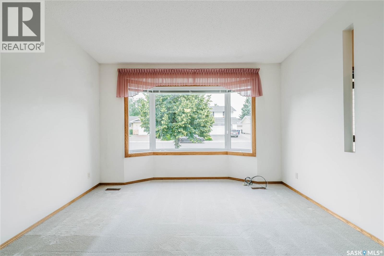 3338 Calder Crescent, Saskatoon, SK - Indoor Photo Showing Other Room