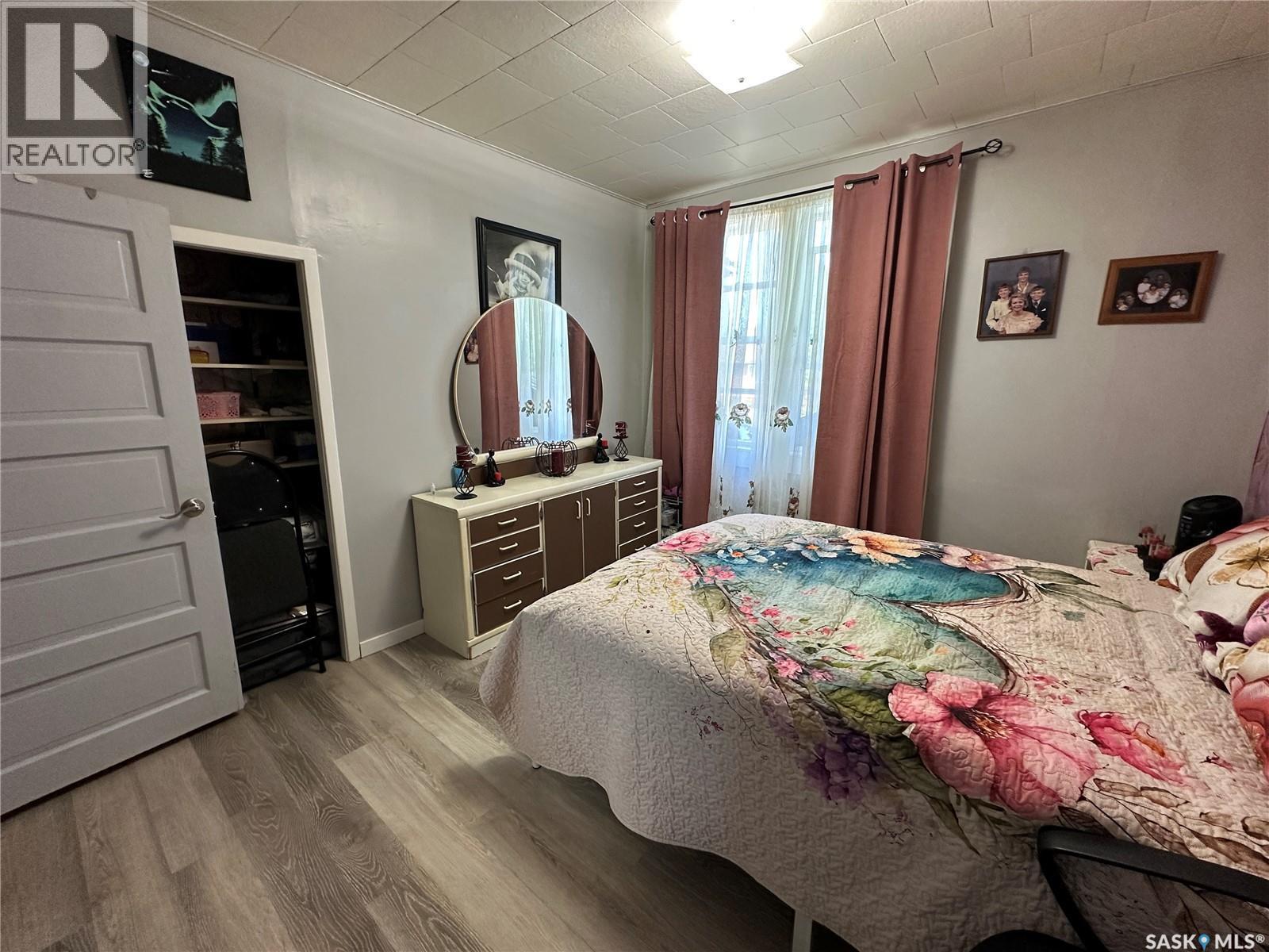 124 Taylor Street, Kamsack, SK - Indoor Photo Showing Bedroom