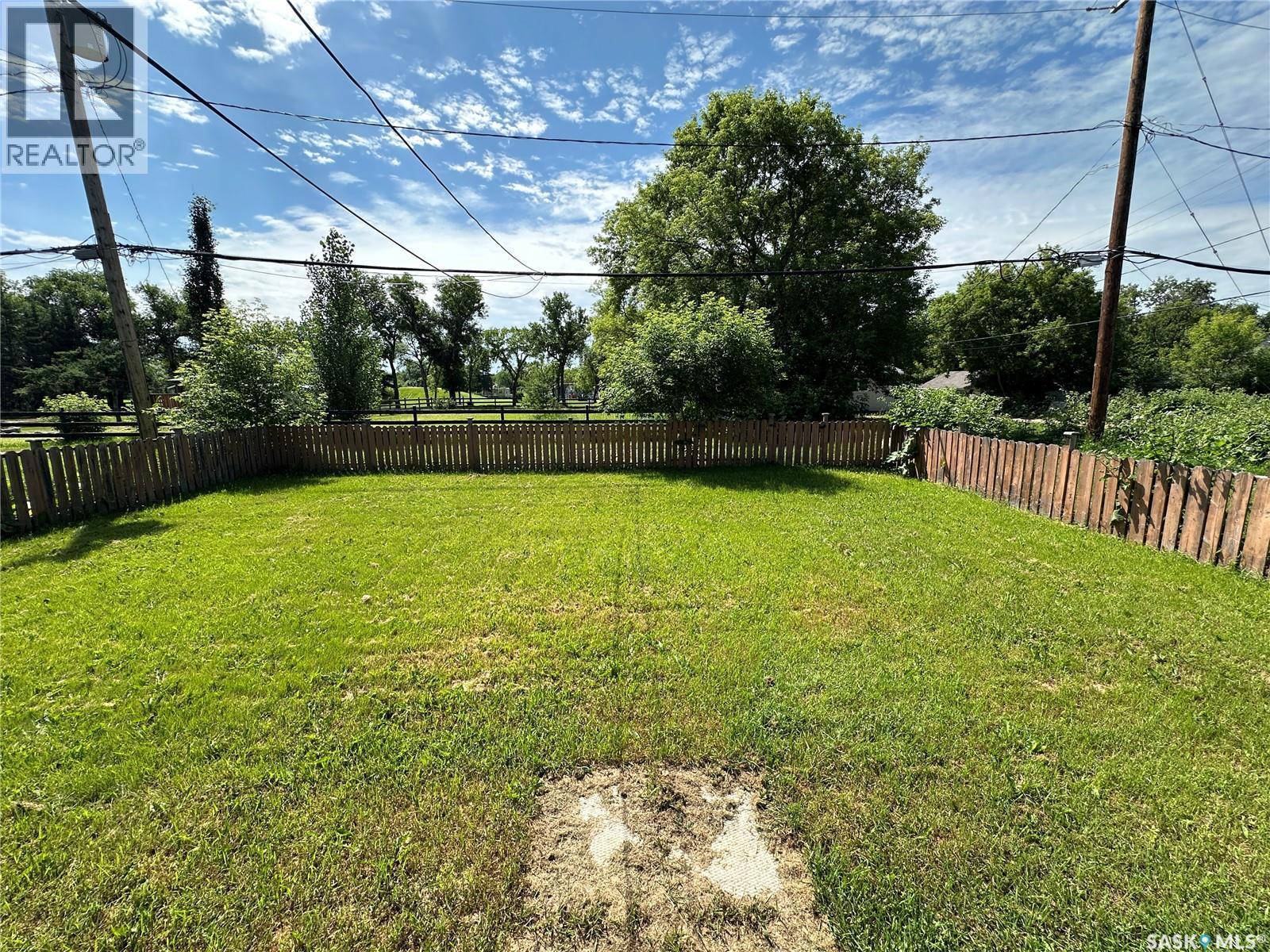 124 Taylor Street, Kamsack, SK - Outdoor