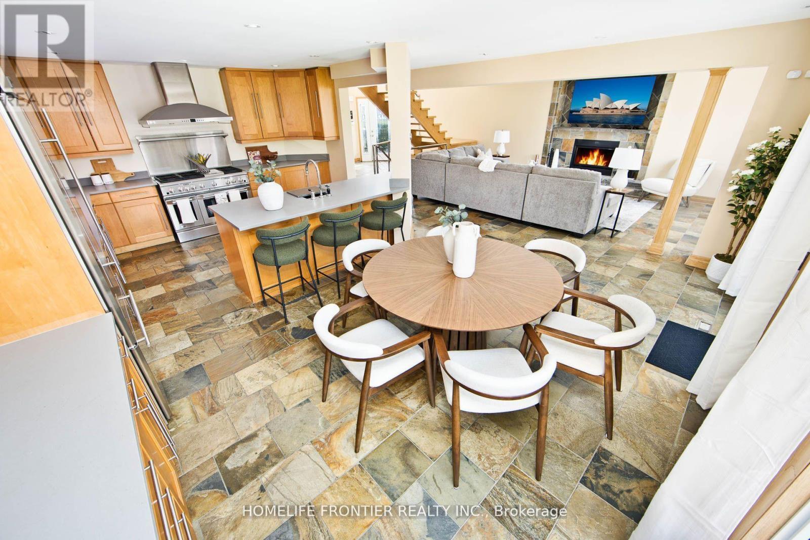 6124 Hardesty Crescent, Mississauga, ON - Indoor