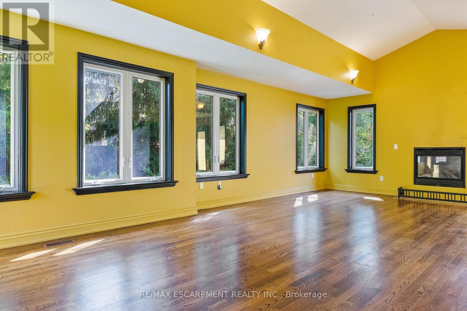 1273 Clarkson Road N, Mississauga, ON - Indoor With Fireplace