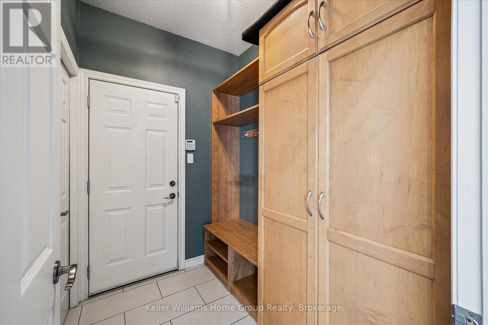 294 Farley Drive, Guelph (Pineridge/Westminster Woods), ON - Indoor Photo Showing Other Room