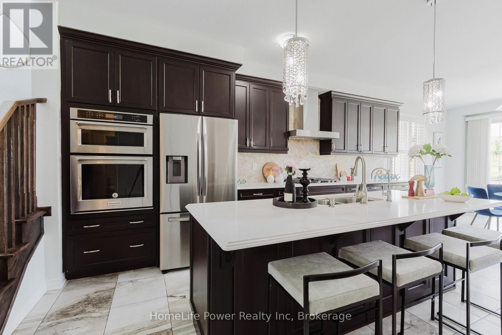 470 Blair Creek Drive, Kitchener, ON - Indoor Photo Showing Kitchen With Upgraded Kitchen