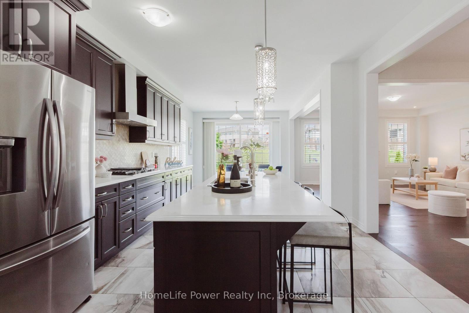 470 Blair Creek Drive, Kitchener, ON - Indoor Photo Showing Kitchen With Upgraded Kitchen