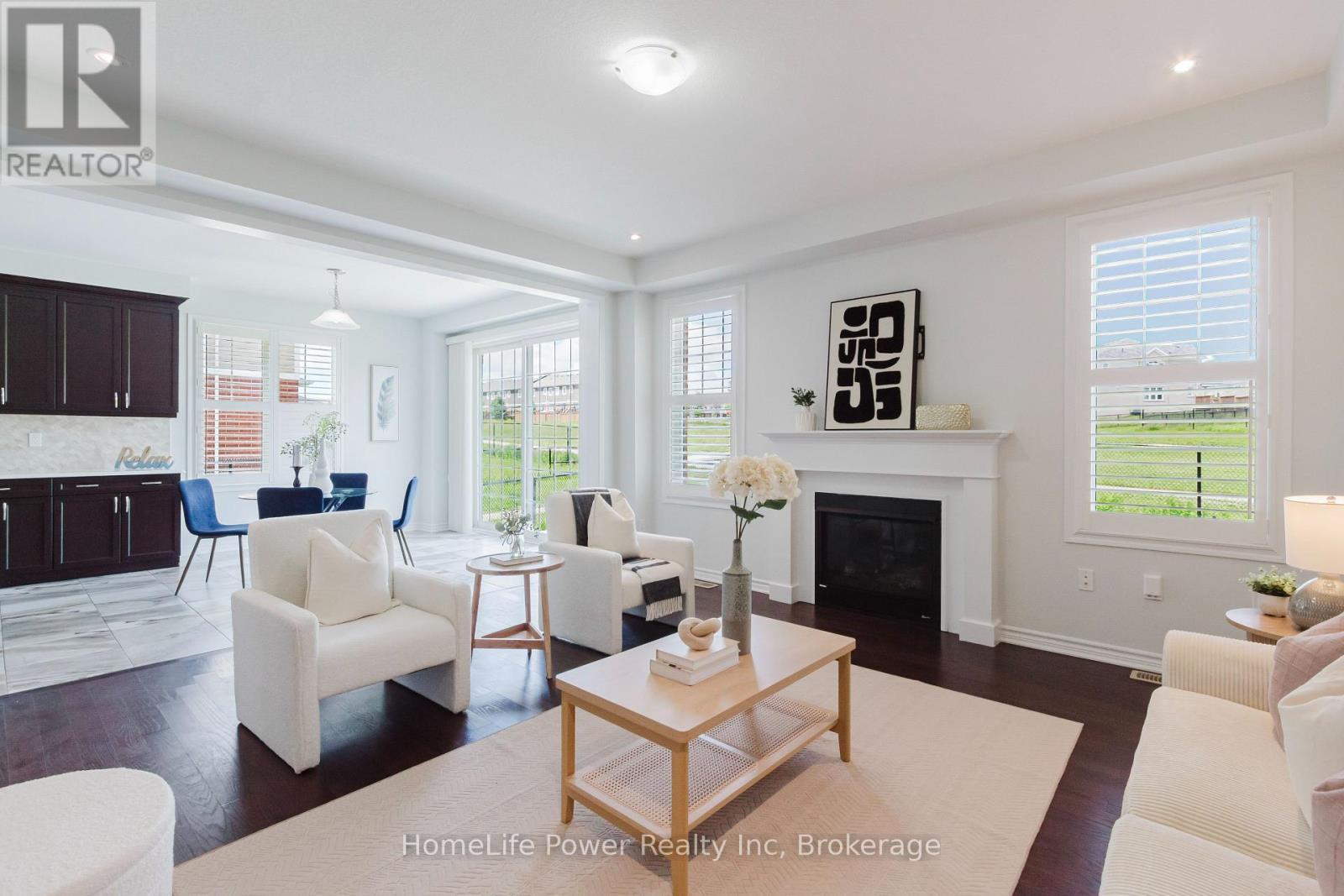 470 Blair Creek Drive, Kitchener, ON - Indoor Photo Showing Living Room With Fireplace