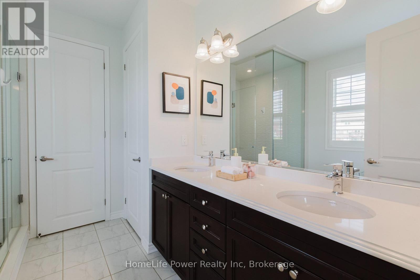 470 Blair Creek Drive, Kitchener, ON - Indoor Photo Showing Bathroom
