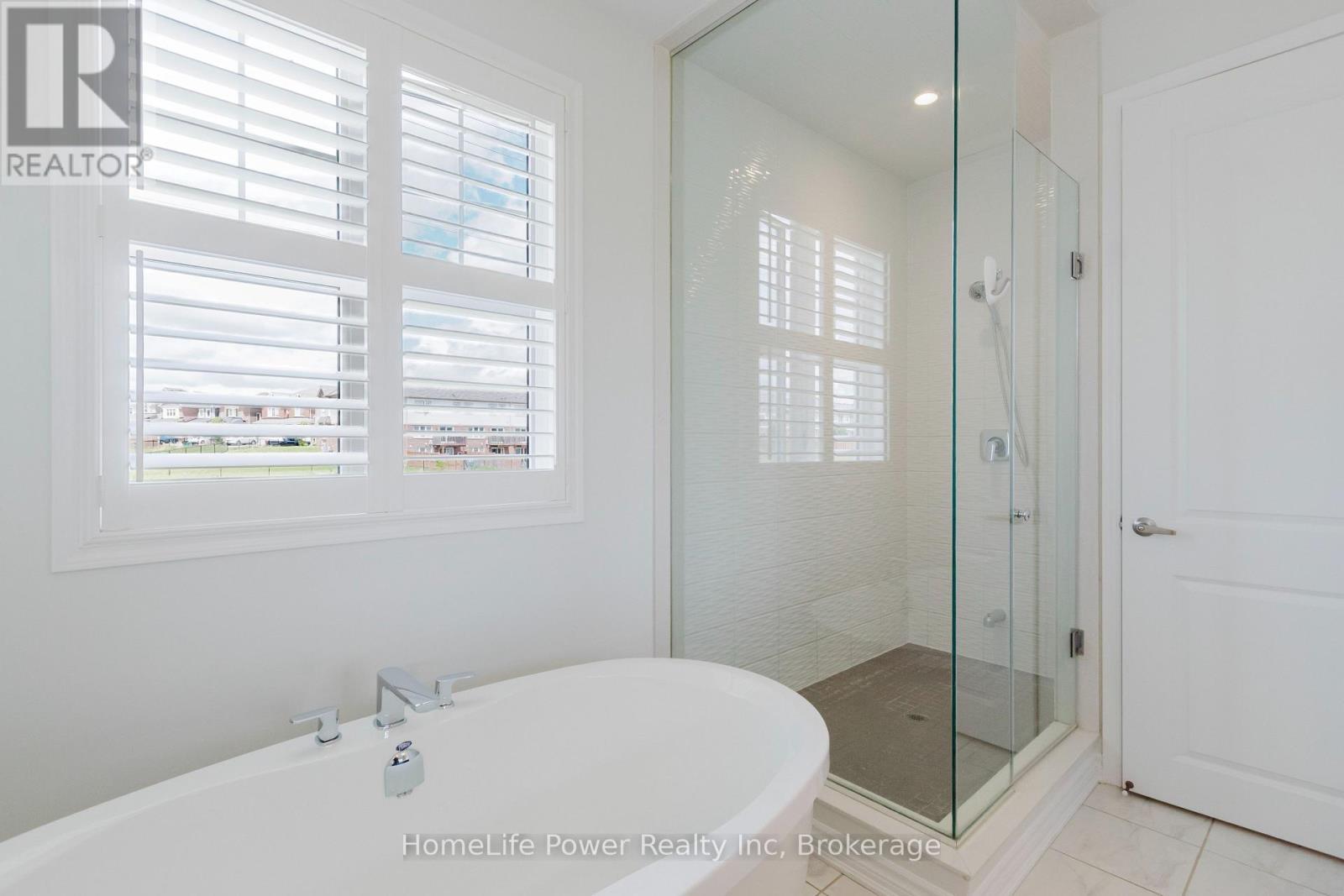 470 Blair Creek Drive, Kitchener, ON - Indoor Photo Showing Bathroom