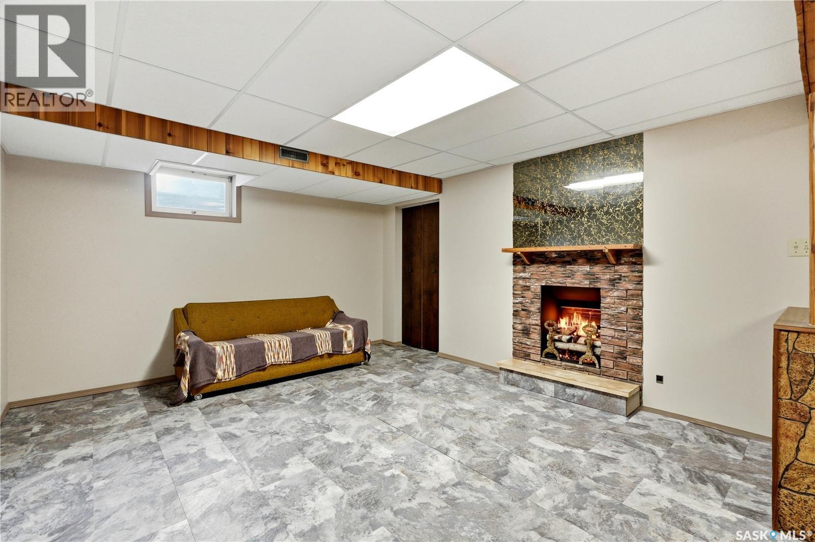 705 Main Street, Rosetown, SK - Indoor Photo Showing Basement