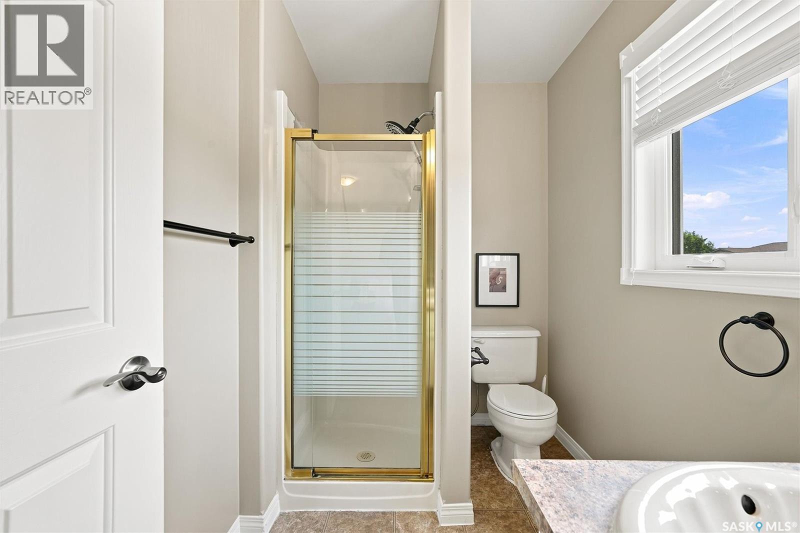 510 Steiger Way, Saskatoon, SK - Indoor Photo Showing Bathroom