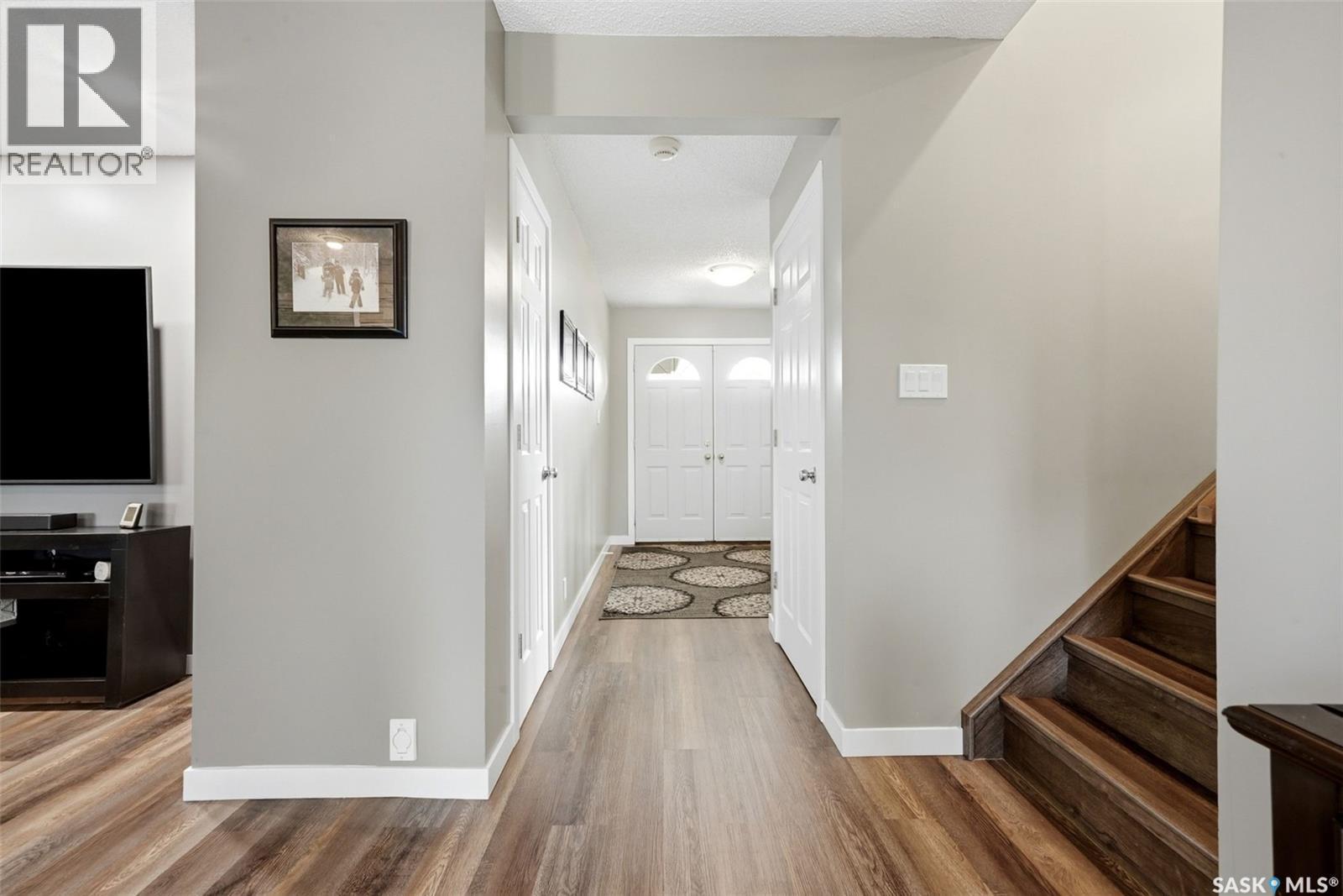18 Forman Bay, Regina, SK - Indoor Photo Showing Other Room