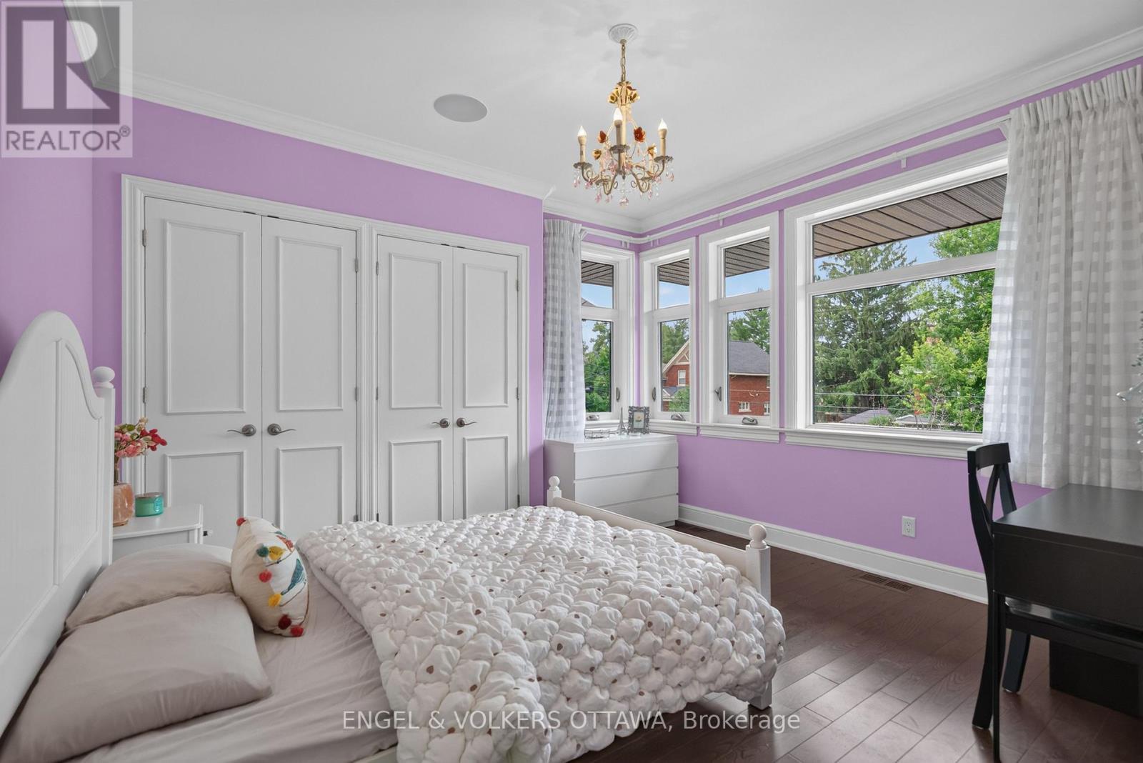 64 Helena Street, Ottawa, ON - Indoor Photo Showing Bedroom