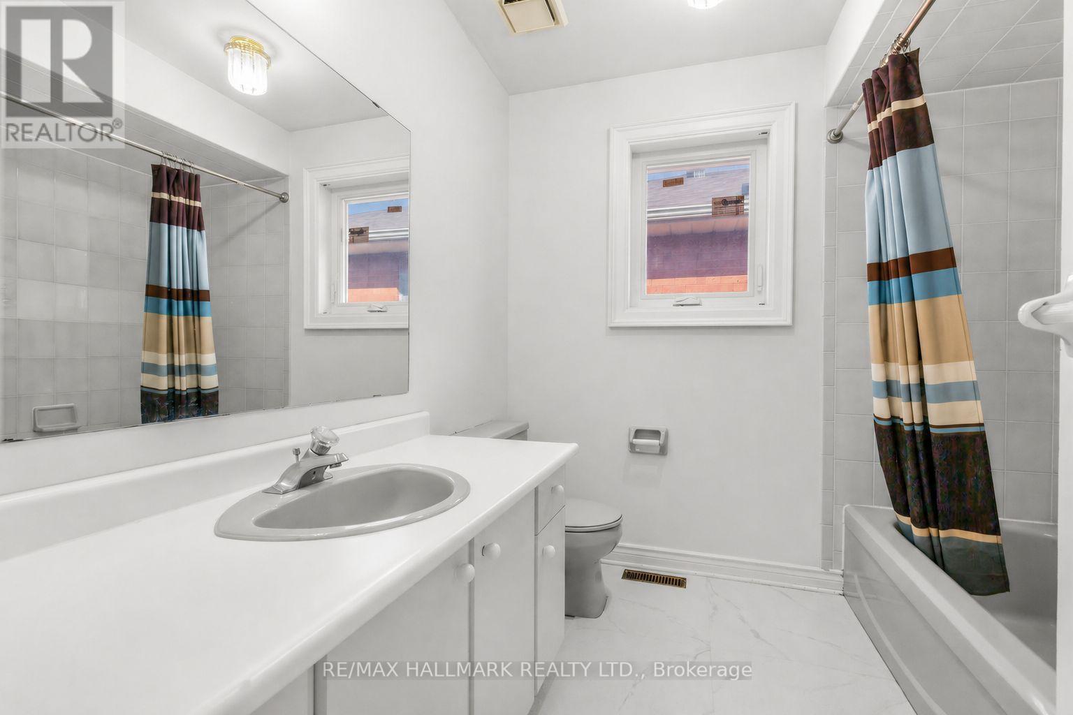 287 Andy Crescent, Vaughan, ON - Indoor Photo Showing Bathroom