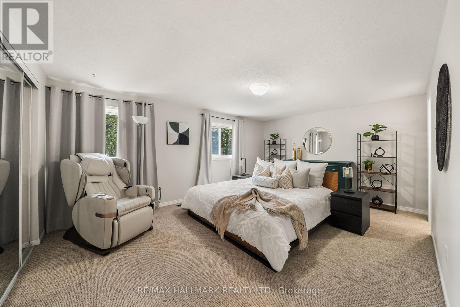 71 Bishop Crescent, Markham, ON - Indoor Photo Showing Bedroom