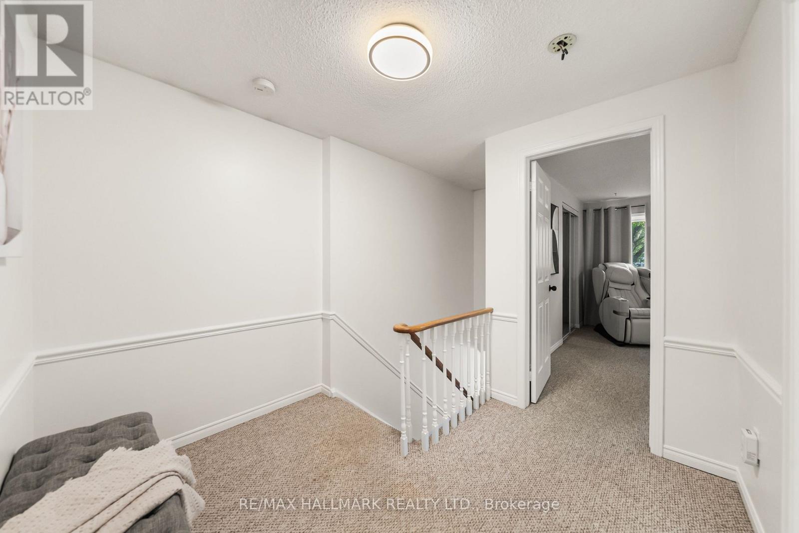 71 Bishop Crescent, Markham, ON - Indoor Photo Showing Other Room