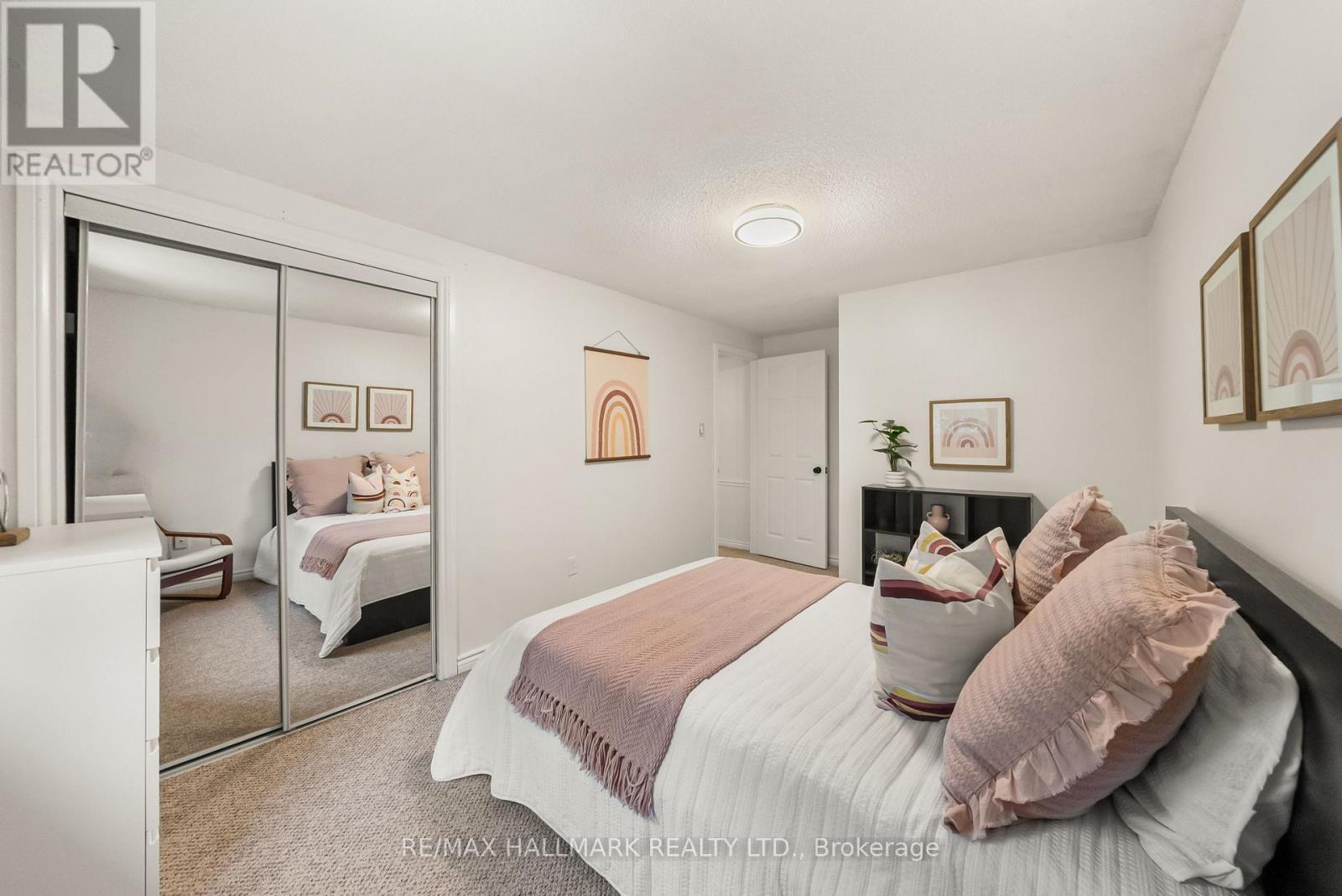71 Bishop Crescent, Markham, ON - Indoor Photo Showing Bedroom