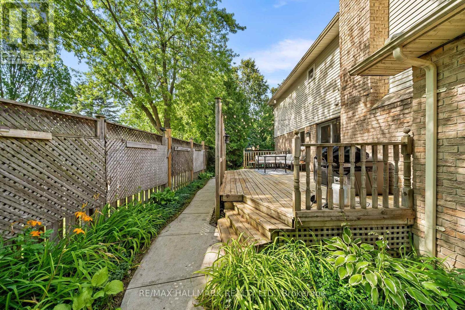71 Bishop Crescent, Markham, ON - Outdoor With Deck Patio Veranda