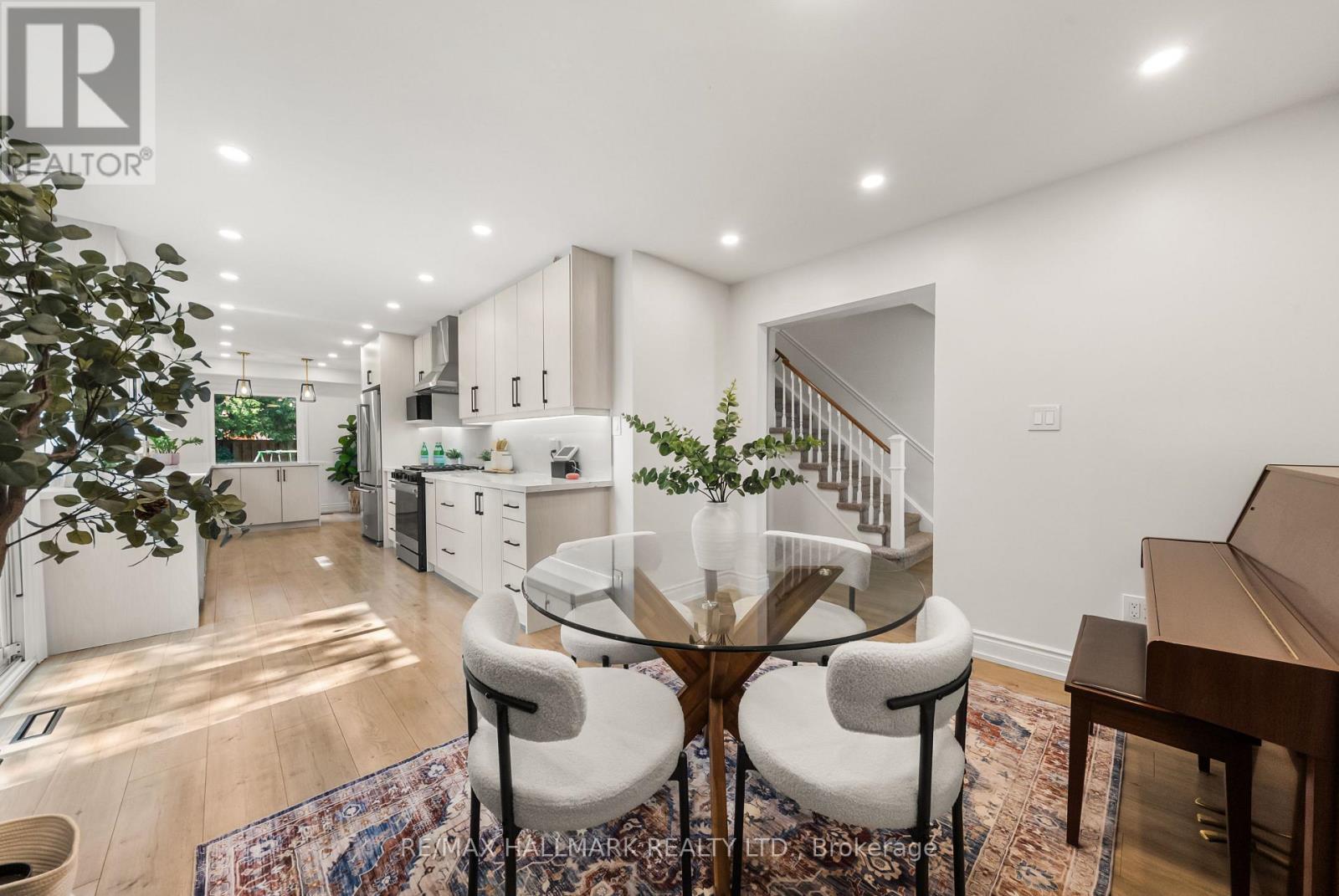 71 Bishop Crescent, Markham, ON - Indoor Photo Showing Dining Room