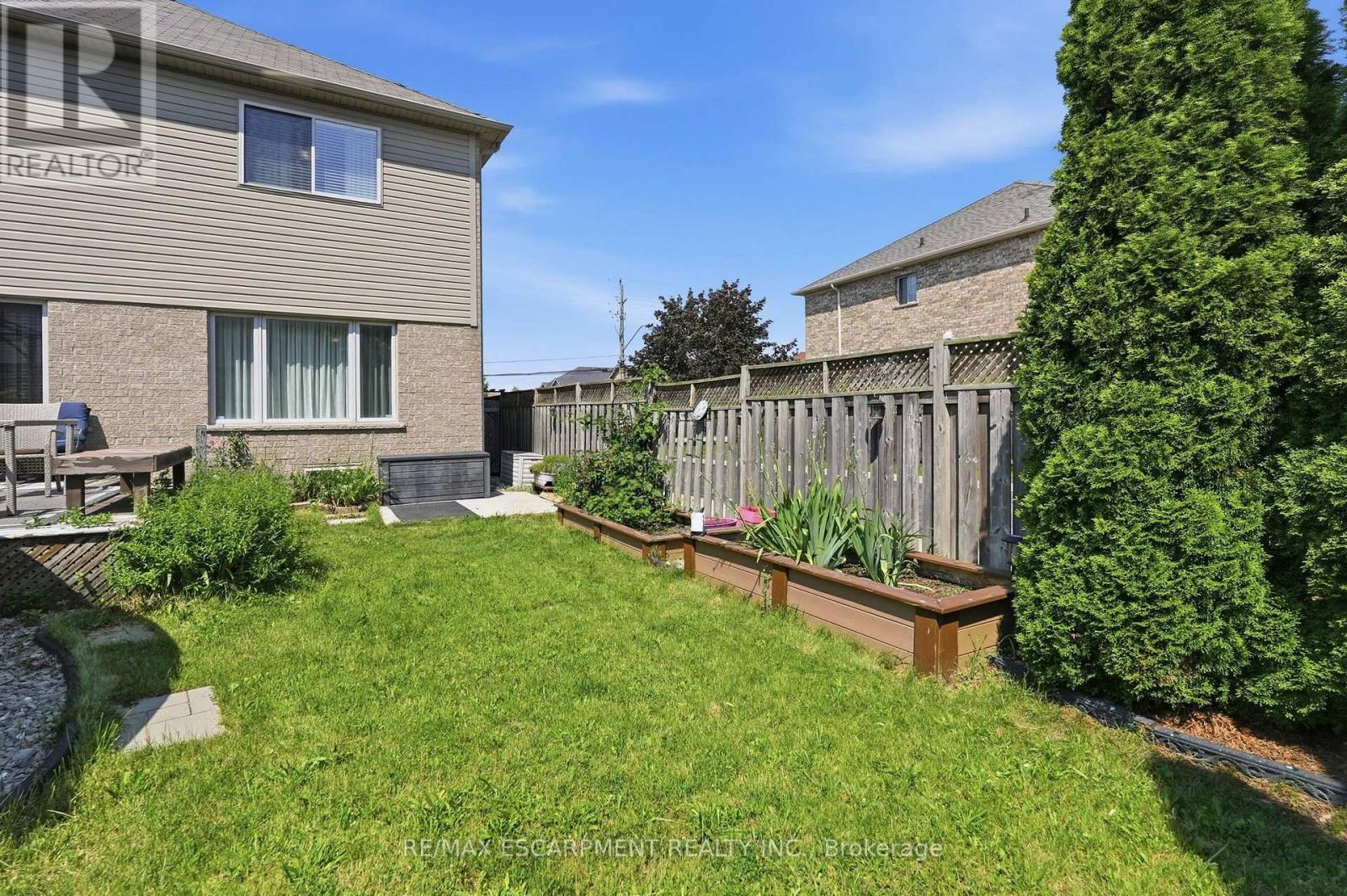 1332 Baseline Road, Hamilton, ON - Outdoor