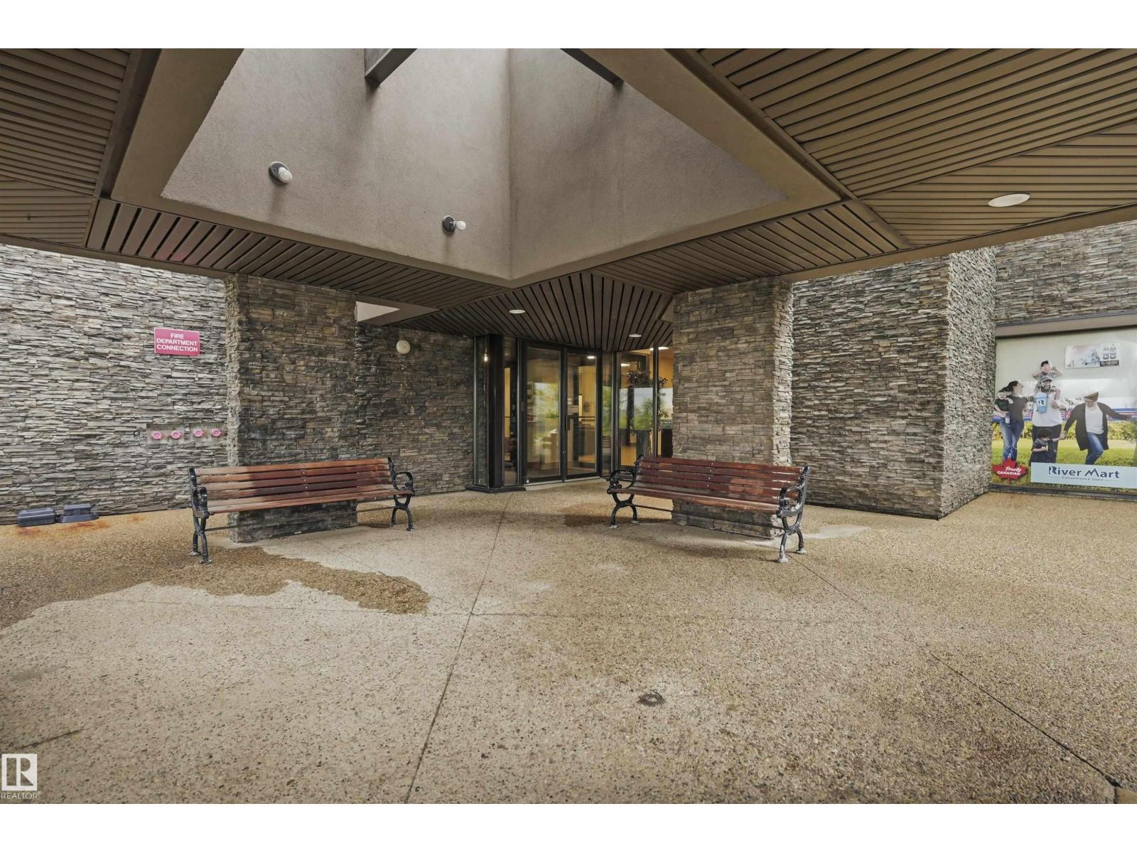 #1101 10149 Saskatchewan Dr Nw, Edmonton, AB - Outdoor