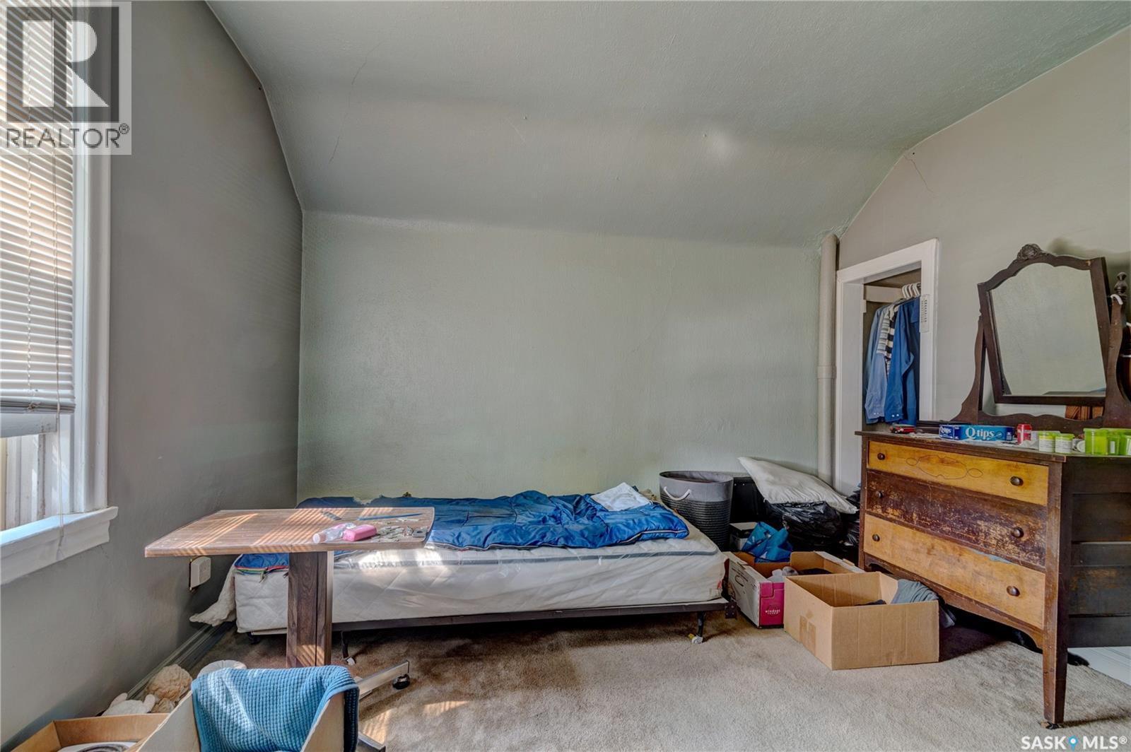 1713 St John Street, Regina, SK - Indoor Photo Showing Bedroom