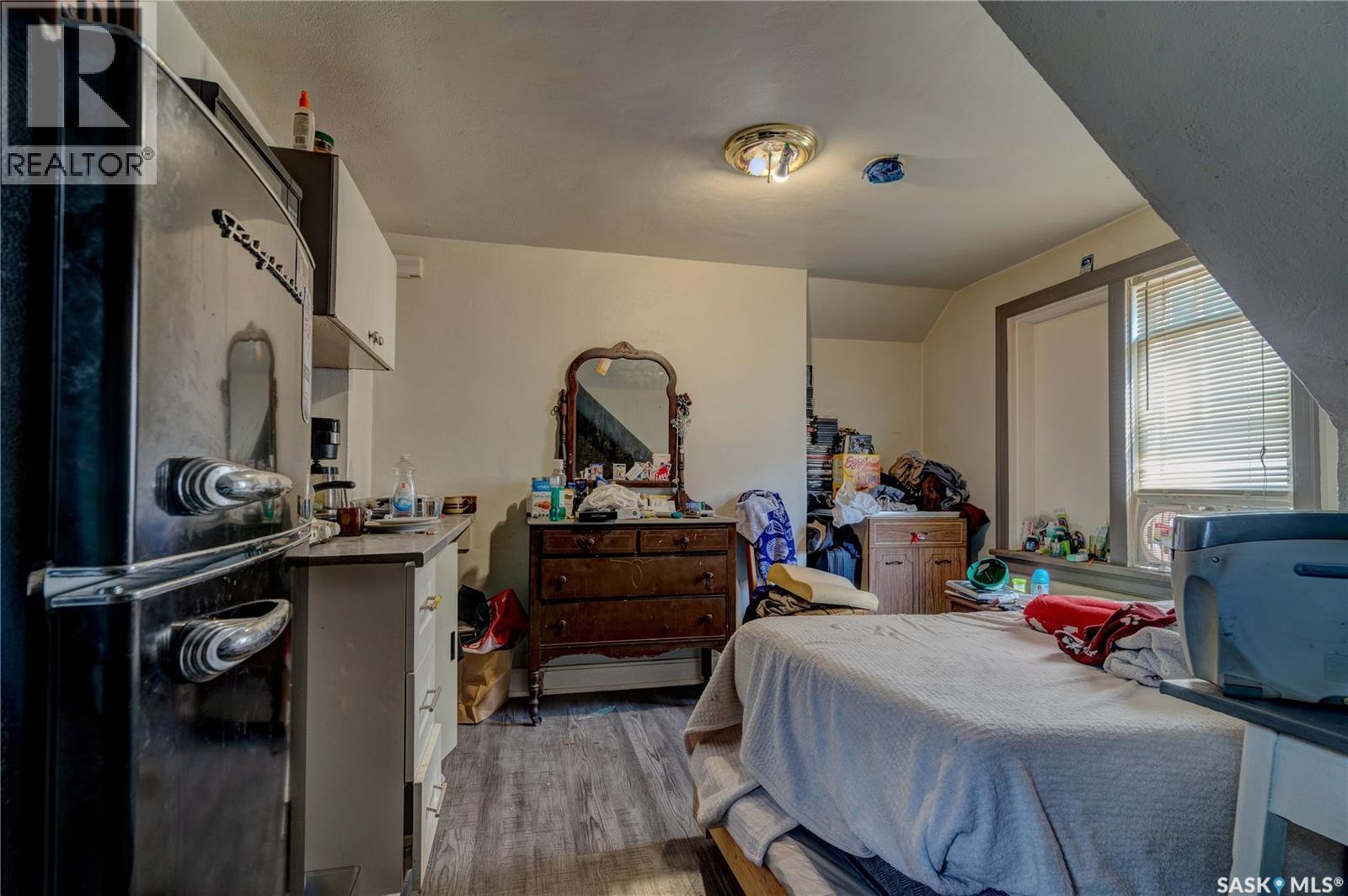 1713 St John Street, Regina, SK - Indoor