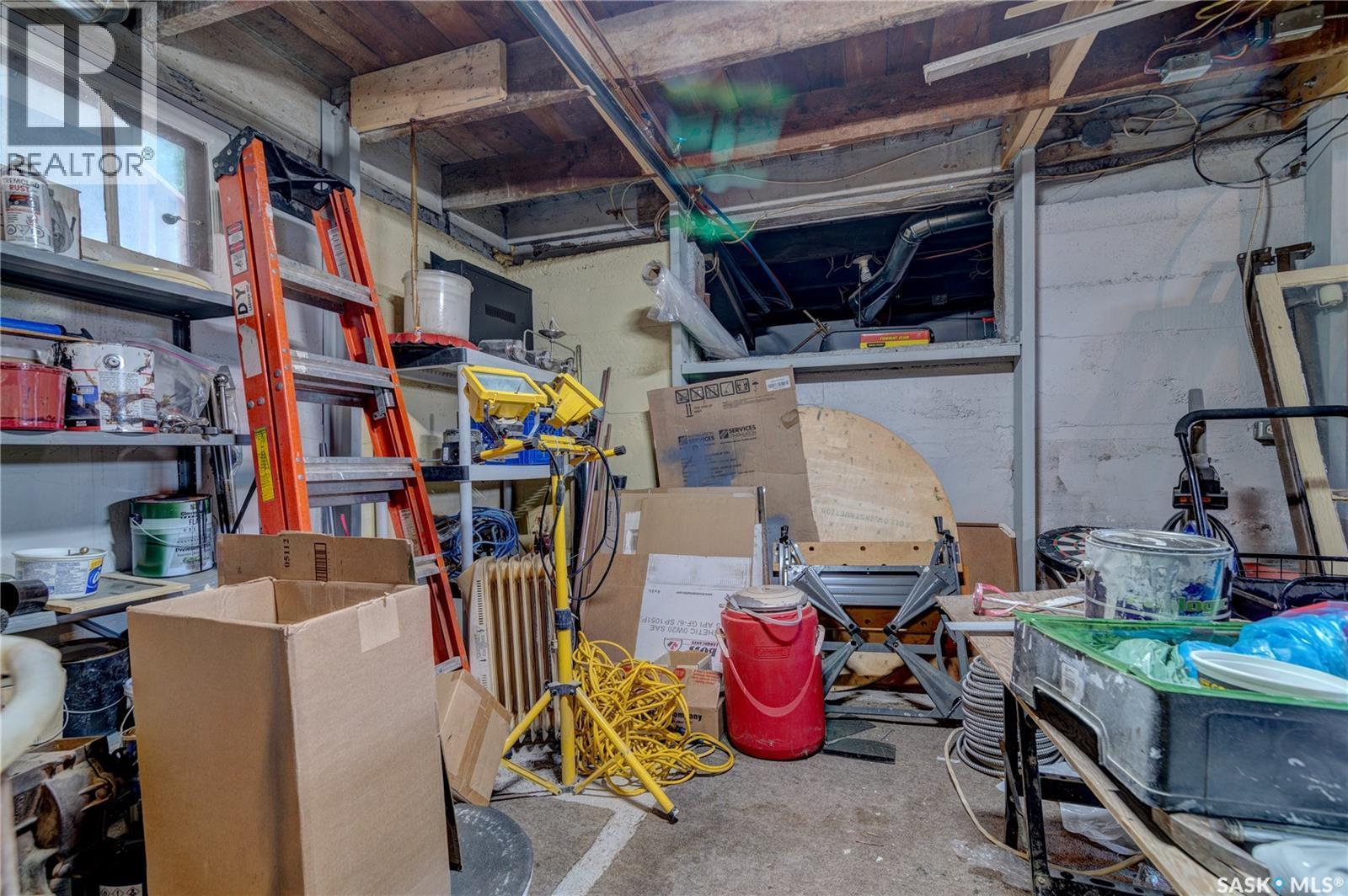 1713 St John Street, Regina, SK - Indoor