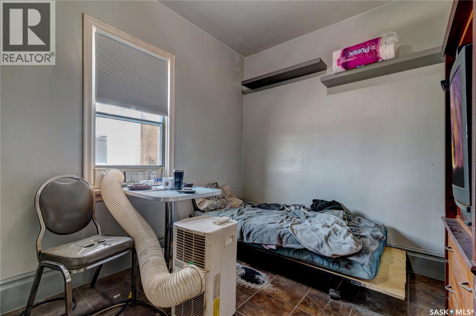 1713 St John Street, Regina, SK - Indoor Photo Showing Bedroom