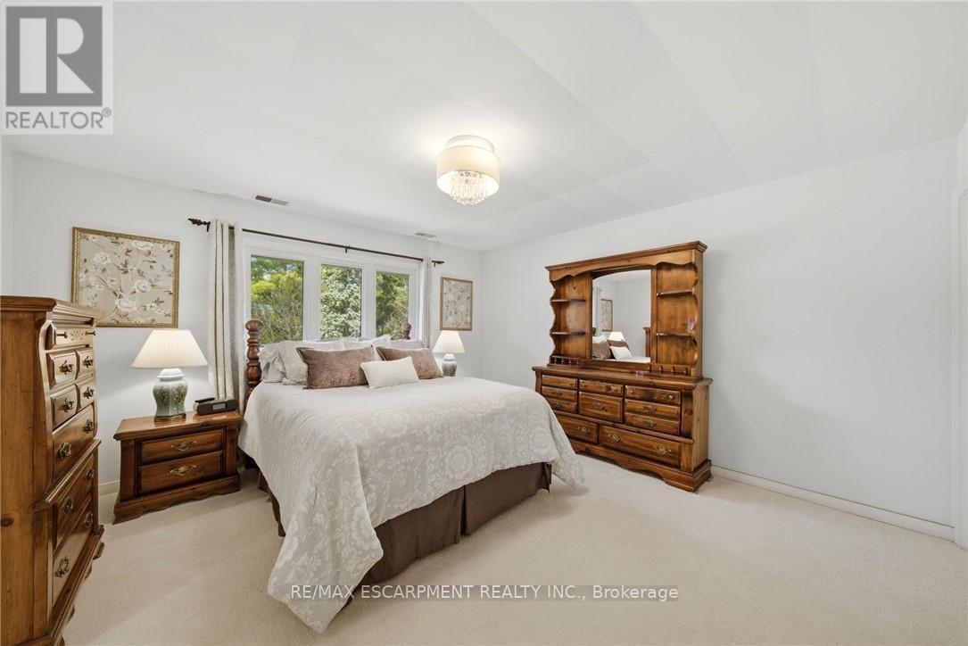 6 Summit Circle, Norfolk, ON - Indoor Photo Showing Bedroom