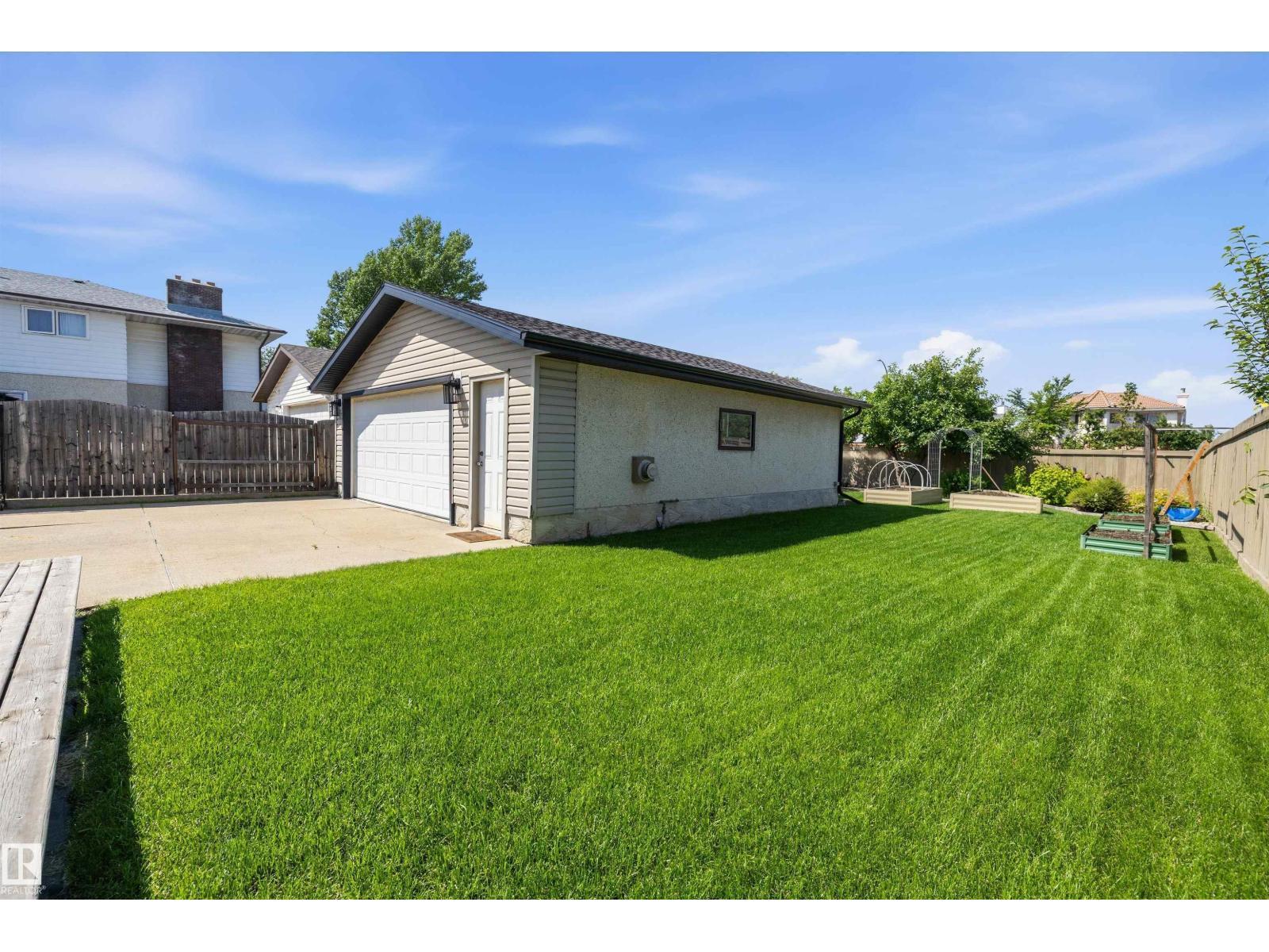7540 152C Av Nw, Edmonton, AB