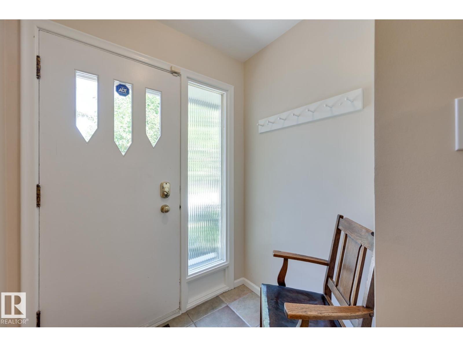 13503 106A Av Nw, Edmonton, AB - Indoor Photo Showing Other Room
